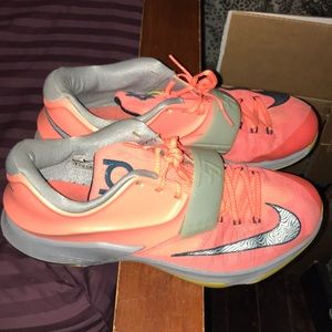 KD 7 “Bright Mango”